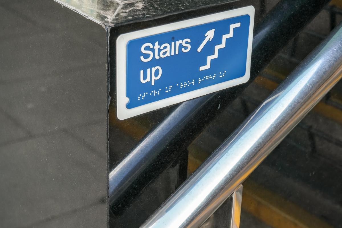 Exemple d'un panneau de signalétique